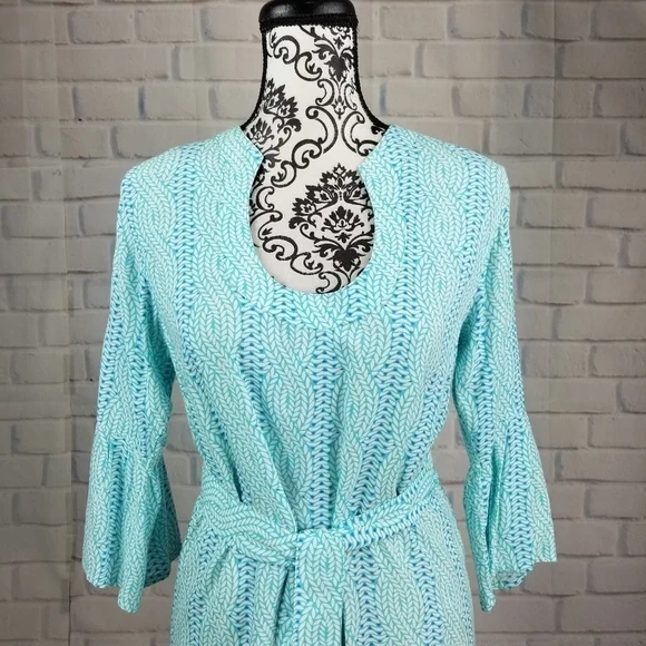 Escapada size medium geo print tie waist dress